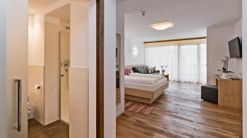 SuperiorDoppelzimmer 30 m²  -    