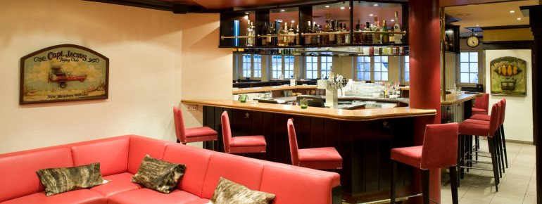 PUB