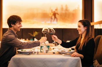 Wine & Dine