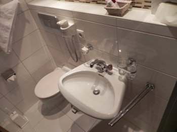 DU/WC