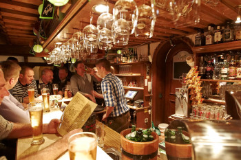 Bar im Hotel Tatzlwurm