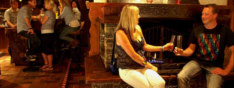 Bar im Hotel Tatzlwurm