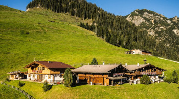 Sommeransicht Chalet Bischoferalm
