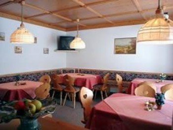 unsere gemütliche Gaststube