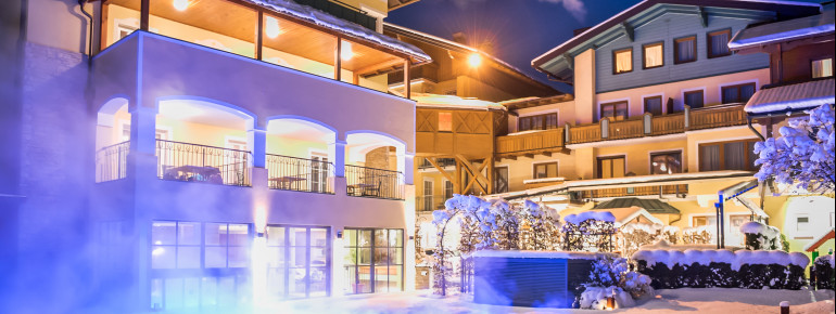Aussenpool im Winter