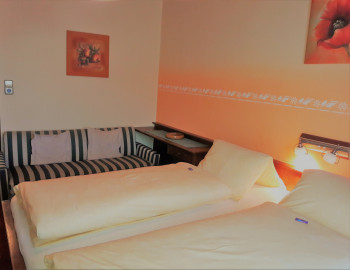 Doppelbettzimmer