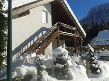Eingang zur Traumferienwohnung mit traumhaftem Bergblick auf die Five Fingers u. den Krippenstein