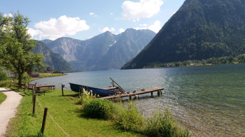 Ostuferwanderweg beginnend in Obertraun am Hallstätter See Idylle pur