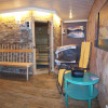 kleiner Wellnessbereich mit Sauna, Infrarot-Kabine und Solarium