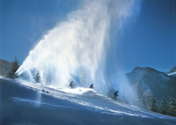 Schwünge im Pulverschnee