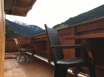App 4 bis 6 Personen und superior Balkon