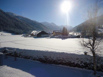 Ausblick vom Balkon auf die Radstädter Tauern