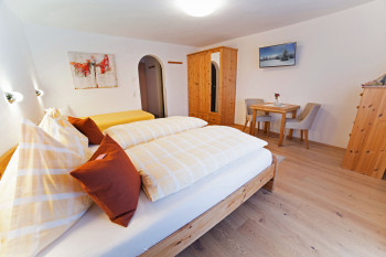Familienzimmer mit Balkon