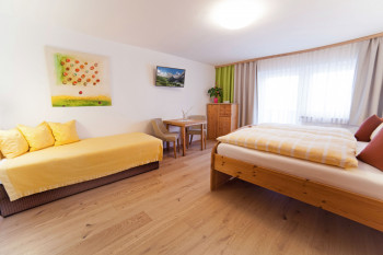 Familienzimmer mit Balkon