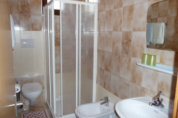Bad Apartment 1. Etage