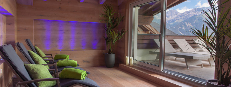 Rooftop Wellness Lounge