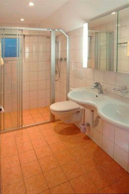 Badezimmer Untergeschoss