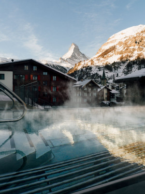 Infinity-Pool