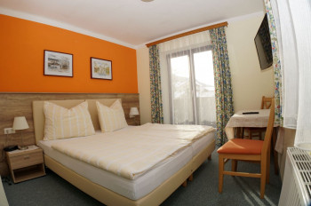 Doppelbettzimmer