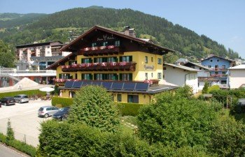 Pension im Sommer