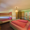 Doppelzimmer mit Stockbett