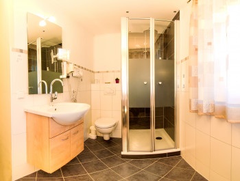 Badezimmer / Doppelzimmer