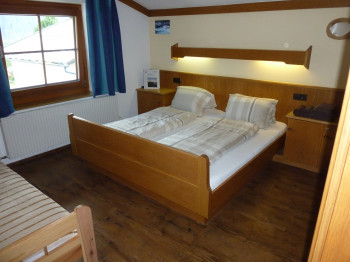 Dreibettzimmer Pension zu Hause