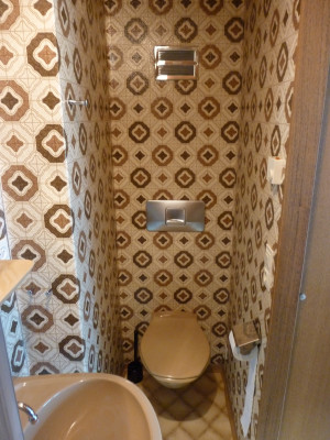 Kompakte aber private Badezimmer bei Jedem Zimmer