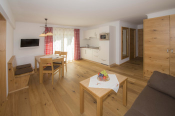 Haus Porti Sport Wohnraum Bsp.2