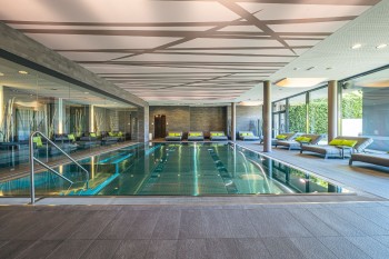Indoor-Pool im Spa am See