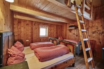 Fünfbett-Zimmer