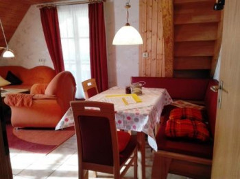 Wohn-/Esszimmer "Berg"-Wohnung