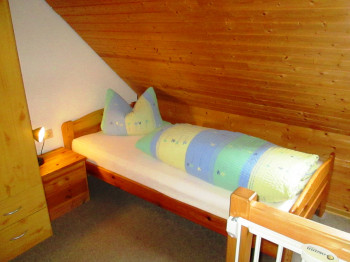 oberes Zimmer "Tal"-Wohnung