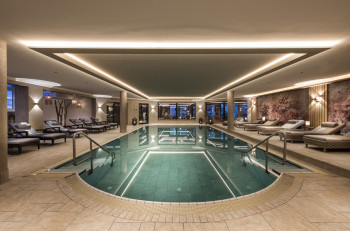 Indoor-Pool