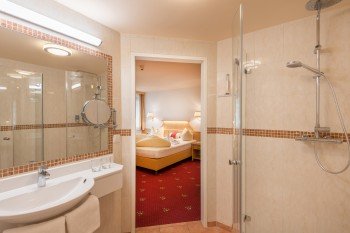 Bad Komfort Doppelzimmer