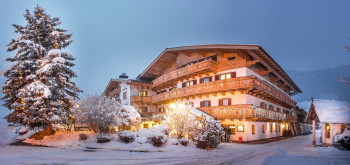 Spätnachmittag im Winter am Schörhof