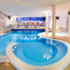 Innenpool in der Wellnessoase am Schörhof