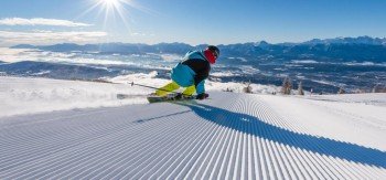 42 kilometers of groomed slopes invite you to carve.