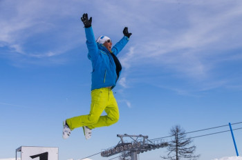 Enjoy fantastic slopes and a great atmosphere at Goldeck Resort!