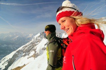 Arrived at the summit, one enjoys the view of the Isar valley.