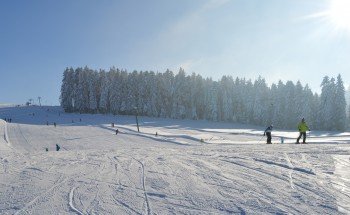 The Luggi Leitner lift is located on the Pfänder ridge between the municipalities of Scheidegg and Möggers