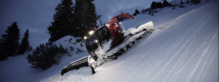 After the skiers have left, grooming begins.