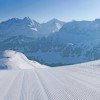 Perfekt präparierte Pisten und ein beeindruckendes Bergpanorama warten in Adelboden-Lenk.