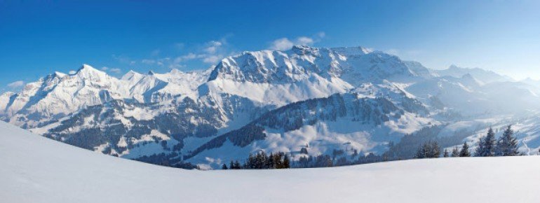 Ausblick auf Bunderspitz, Lohner, Tschingellochtighorn, Fitzer, Ammertenspitz und Wildstrubel.