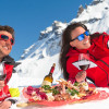 Im Restaurant Viel dal Pan mit Ausblick auf den Sellastock wird in einem eleganten und privaten Ambiente italienische Küche vom Feinsten serviert.