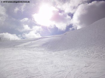 Außergewöhnlich für Colorado: Wegen seiner Höhenlage befinden sich große Teile des Skigebiets oberhalb der Baumgrenze. Bei Neuschnee finden sich hier traumhafte Tiefschneehänge.