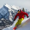 Der Calgary International Airport ist nur eine Stunde von Mount Norquay entfernt - raus aus dem Flugzeug, rauf auf den Berg!