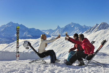 Anstoss vor dem Matterhorn
