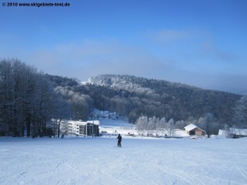 Blaue Abfahrt am Brotjackelriegellift!