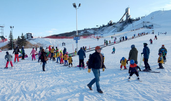 Anfänger kommen im Skigebiet Winsport mit den großzügigen Anfängerbereich voll auf ihre Kosten.